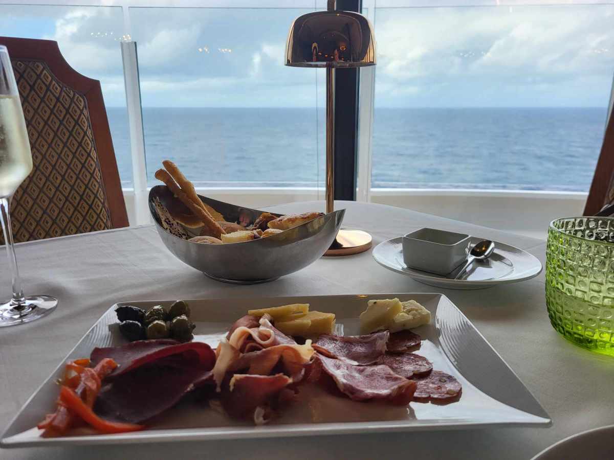 Disney Cruise Line Restaurants: A Guide to Dining on Each&nbsp;Ship