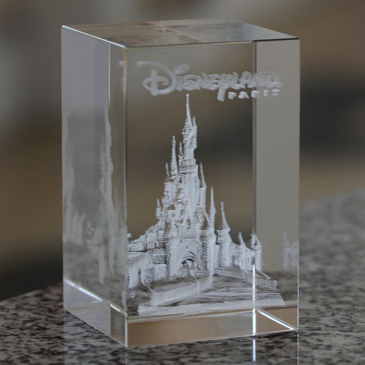 Engraved Glassware At Arribas&nbsp;France