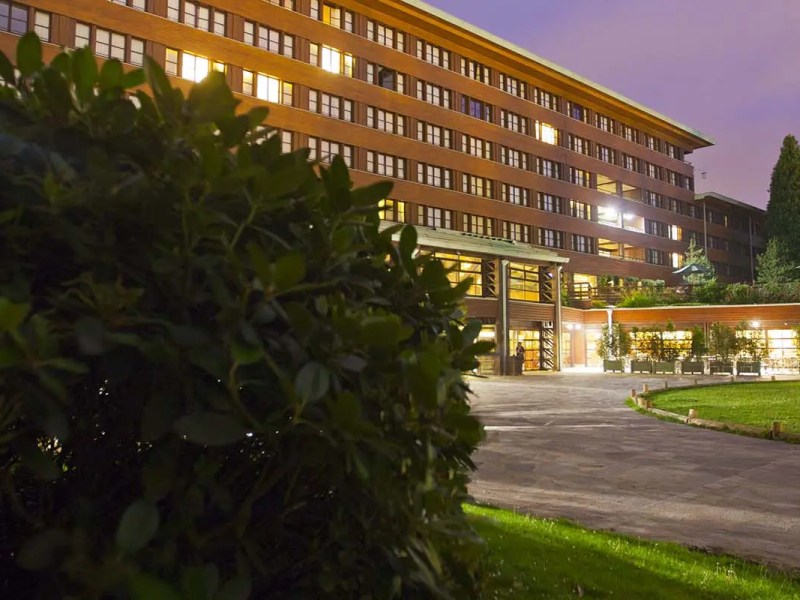 Pros and Cons for each of  Disneyland Paris’s on site&nbsp;hotels